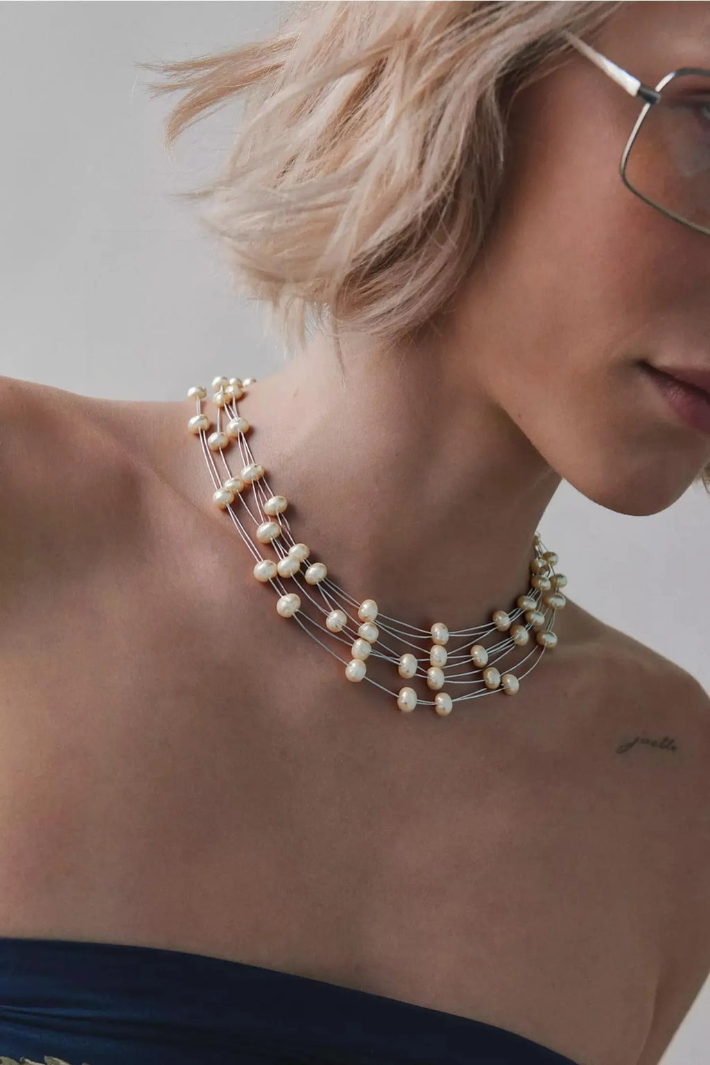 Elegant Multi-Strand Wire Pearl Necklace