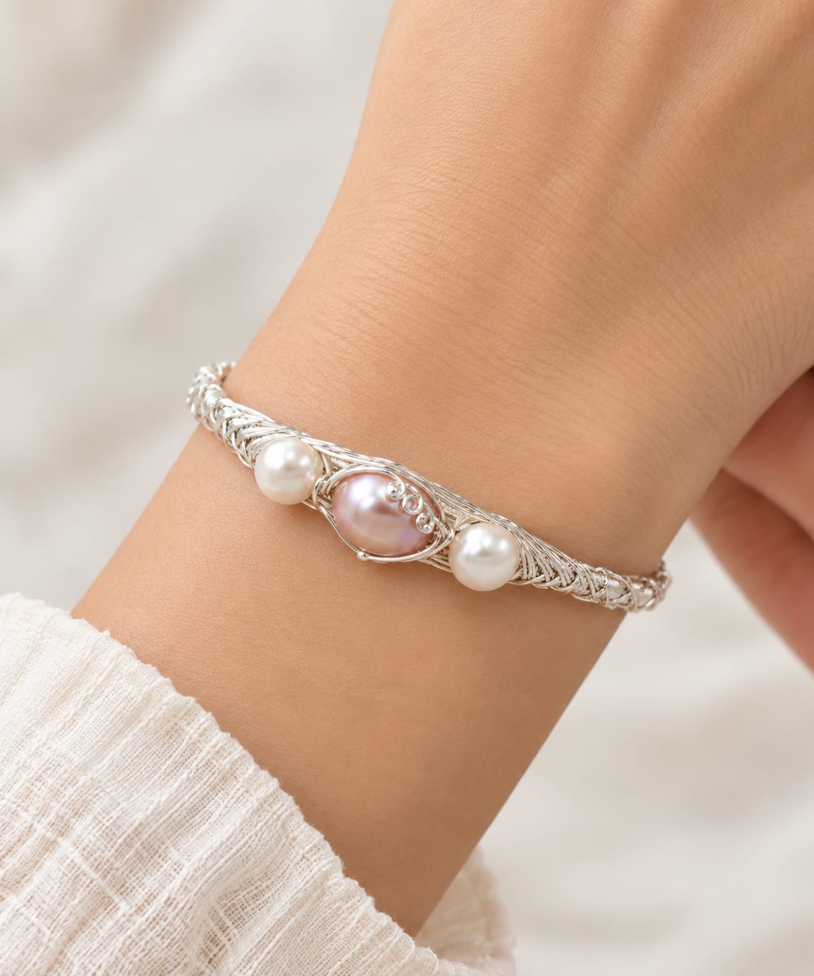 Silver Pearl Bracelet with Pink Pearl | LP JEWELS