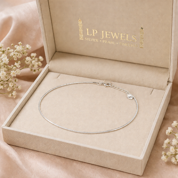 Lightweight Sleek Silver Anklet