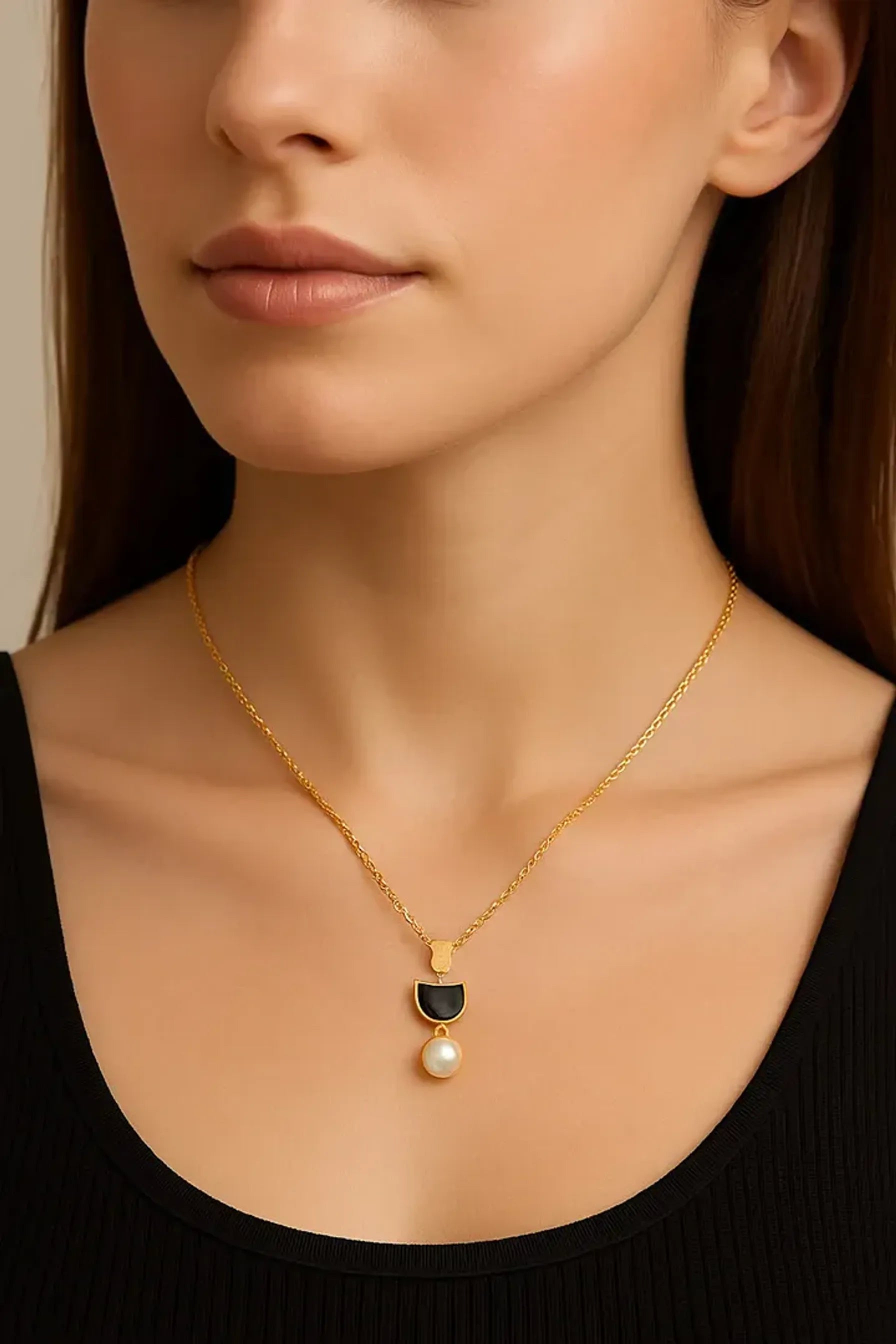 Minimal Pearl Pendant & Earrings Set – Natural Freshwater Pearls