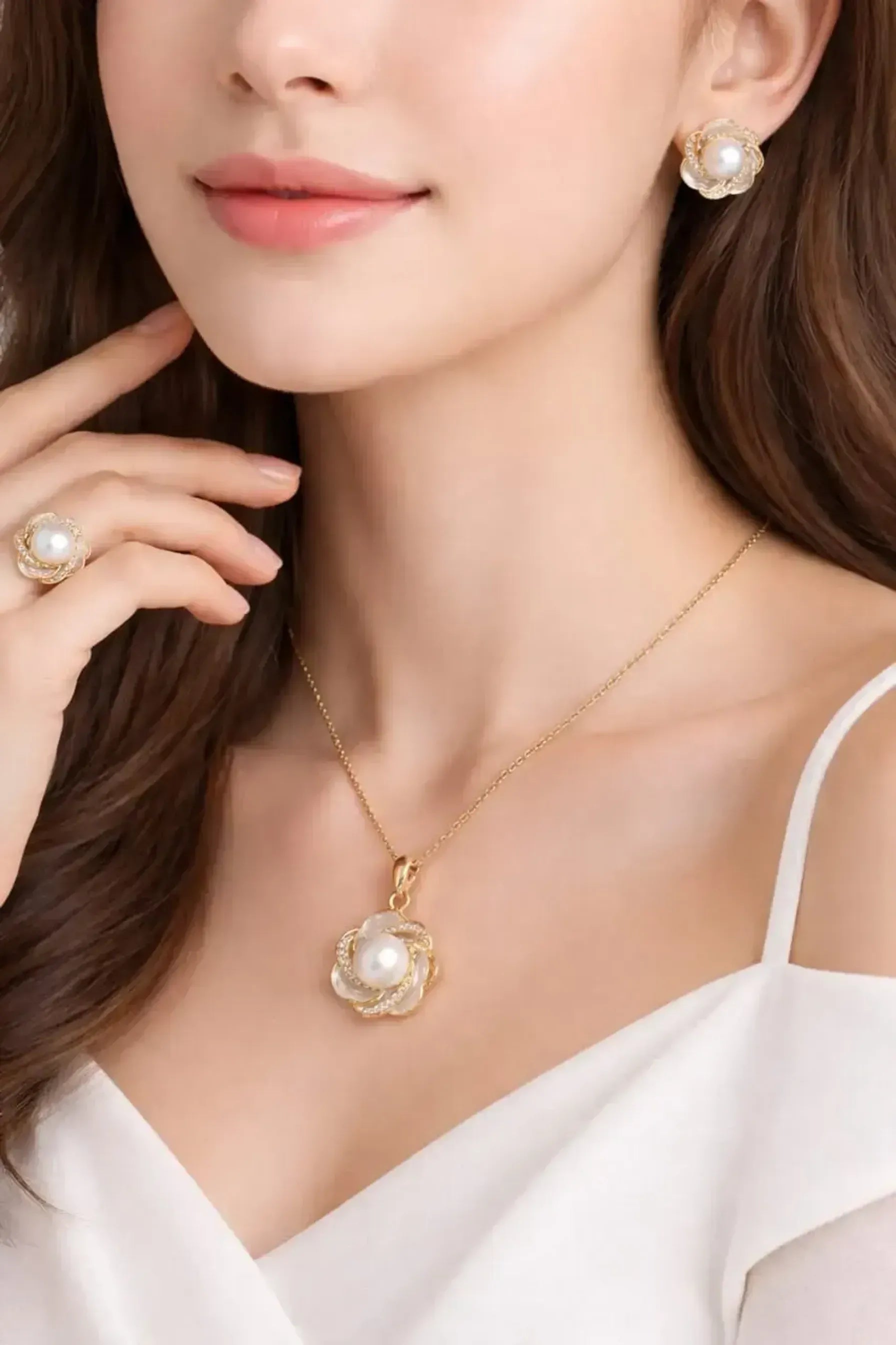 Floral Pearl Pendant & Earrings Set – Natural Freshwater Pearls