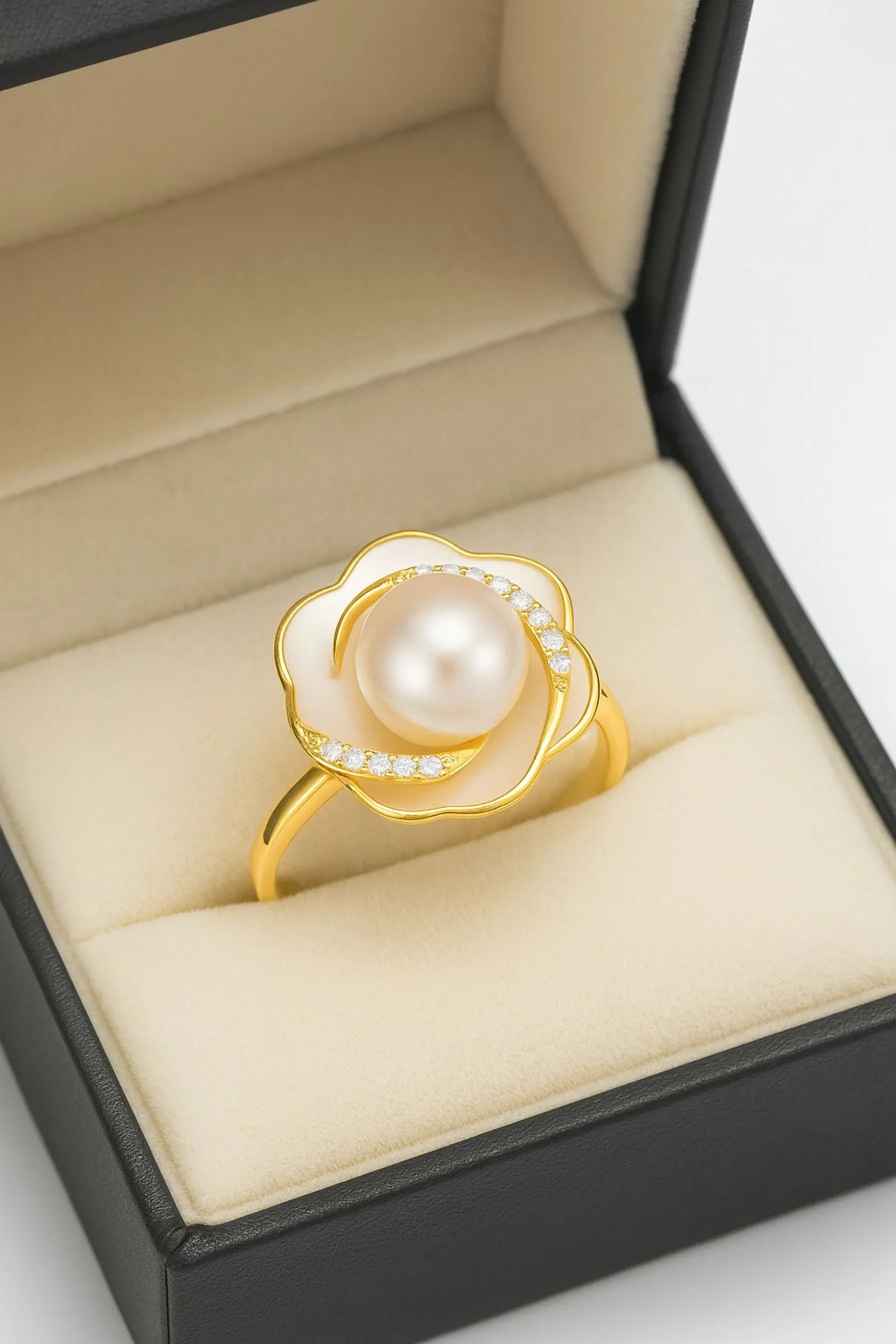 LP Jewels Elegant Pearl Flower Ring