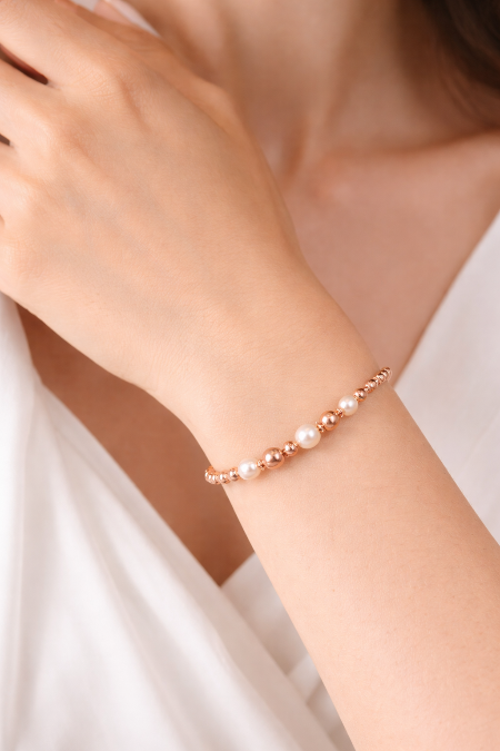 Rose Gold Multicolor Pearl Adjustable Bracelet – Elegant & Timeless