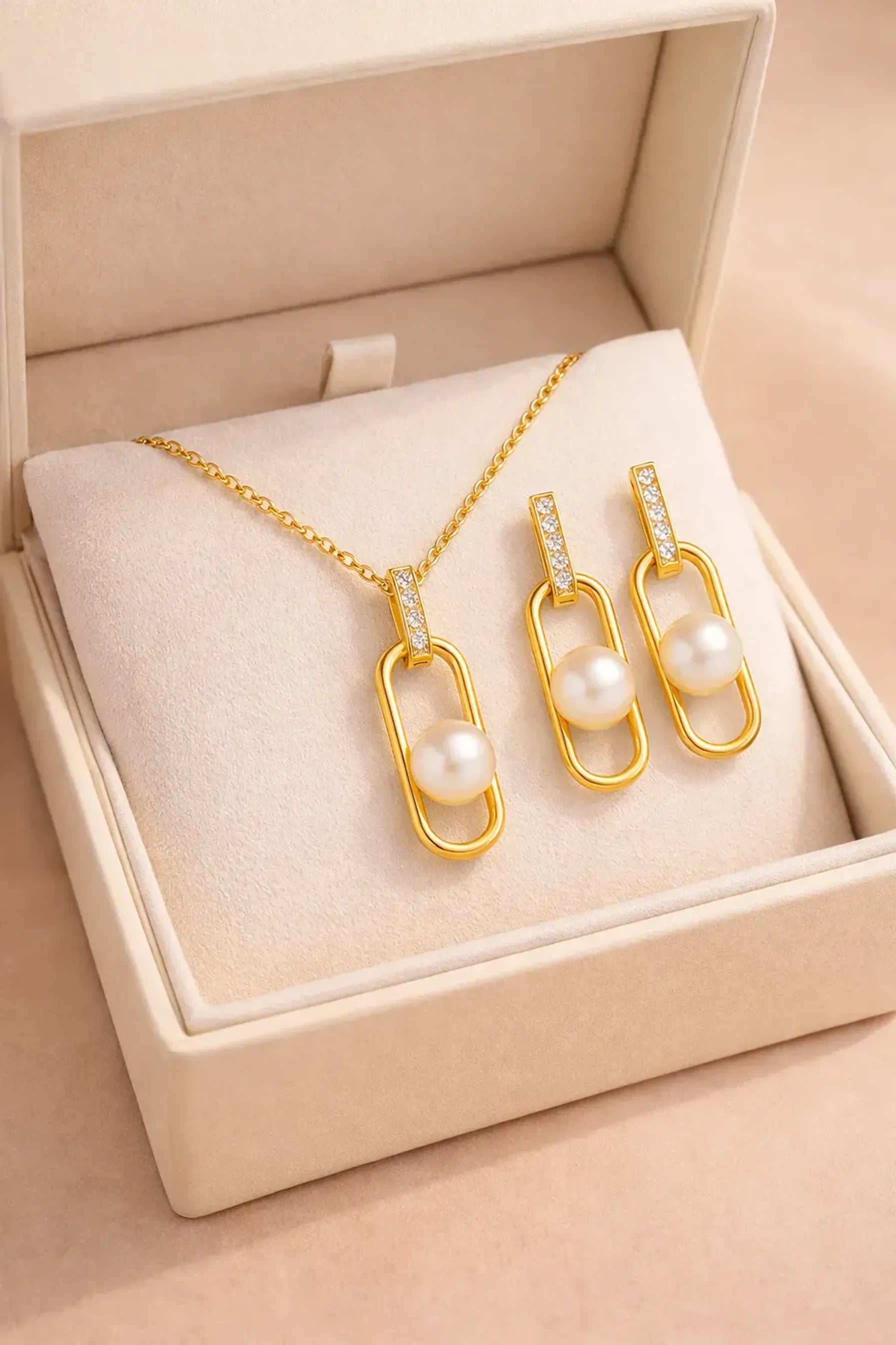Modern Rectangle Pearl & Gold 3-Piece Jewelry Set