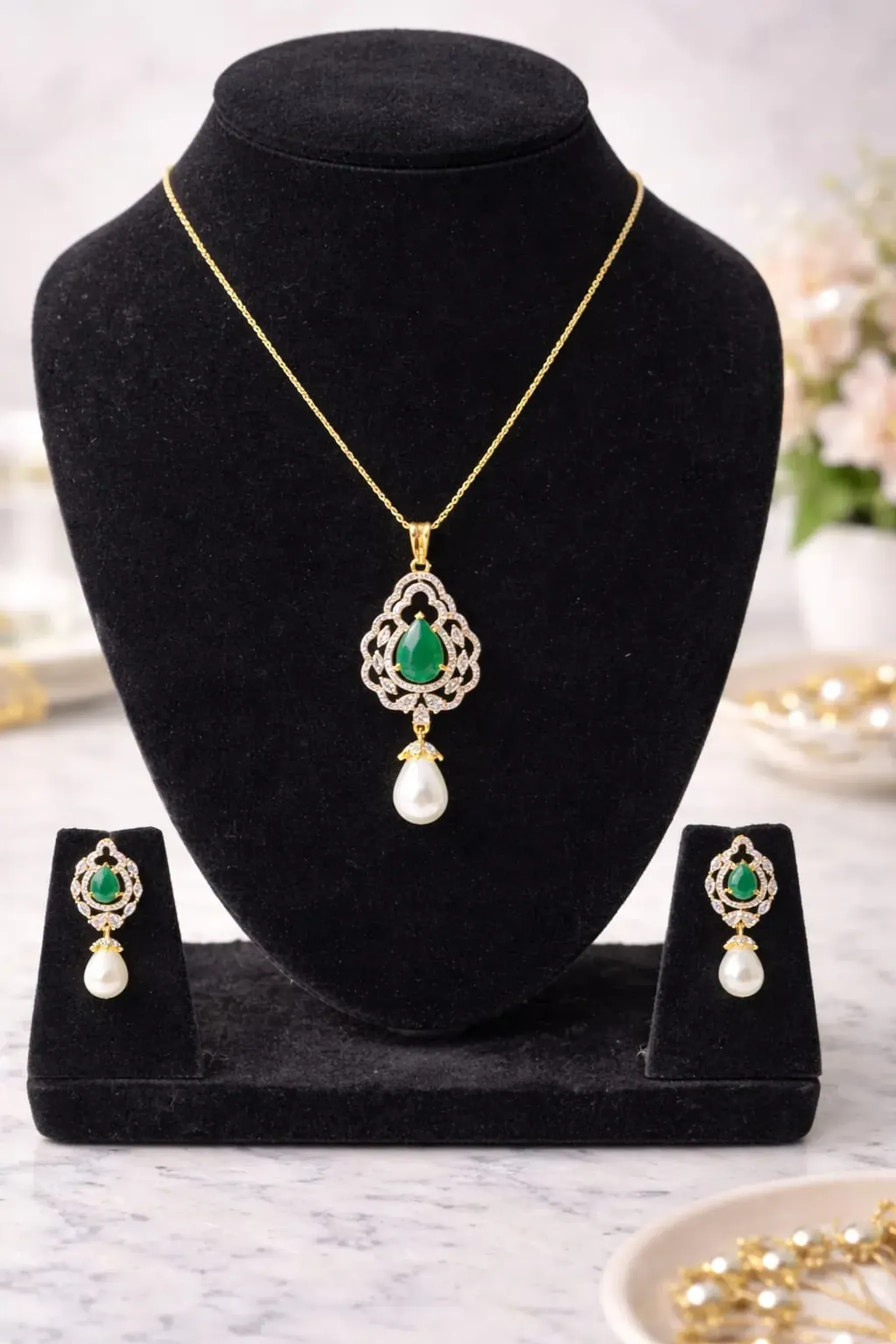 LP JEWELS-Classic Emerald Green Stone Pearl Pendant & Earring Set