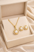 Elegant Pearl Pendant & Earrings Set – Natural Freshwater Pearls